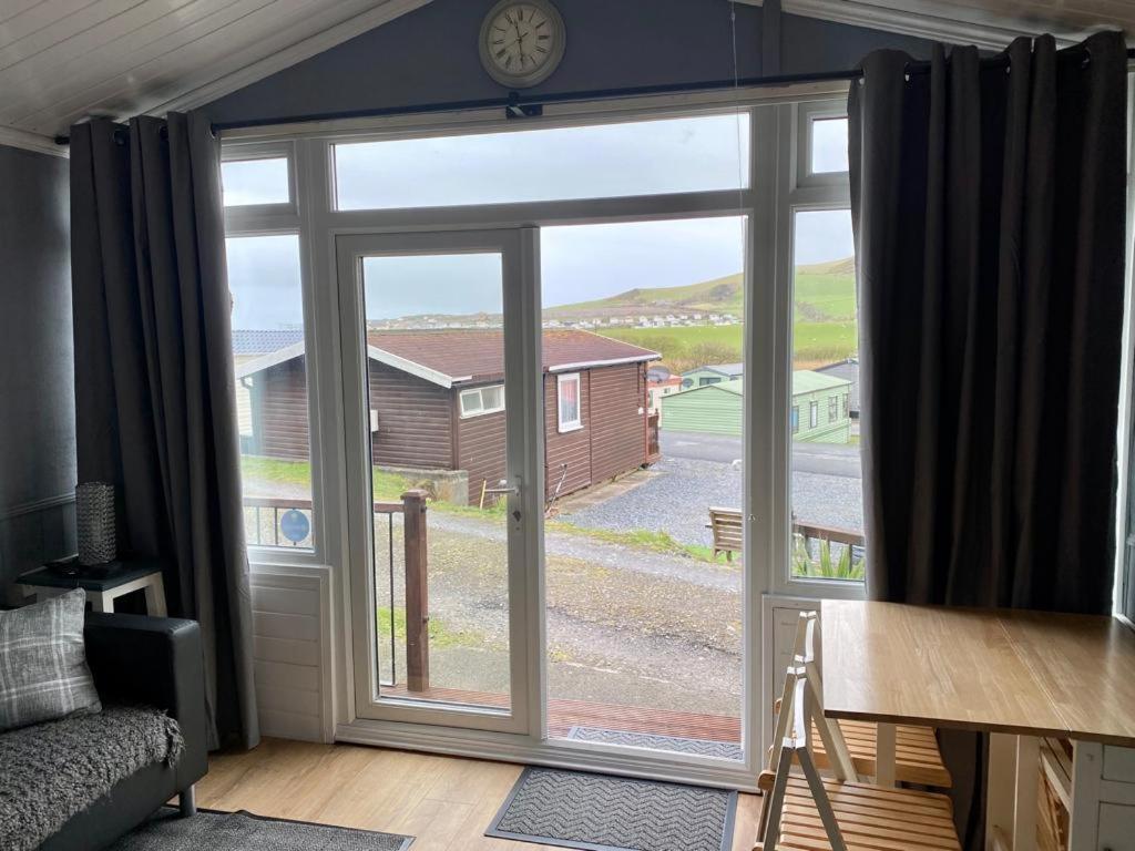 Chalet 135 - Clarach Bay Holiday Village Aberystwyth Extérieur photo